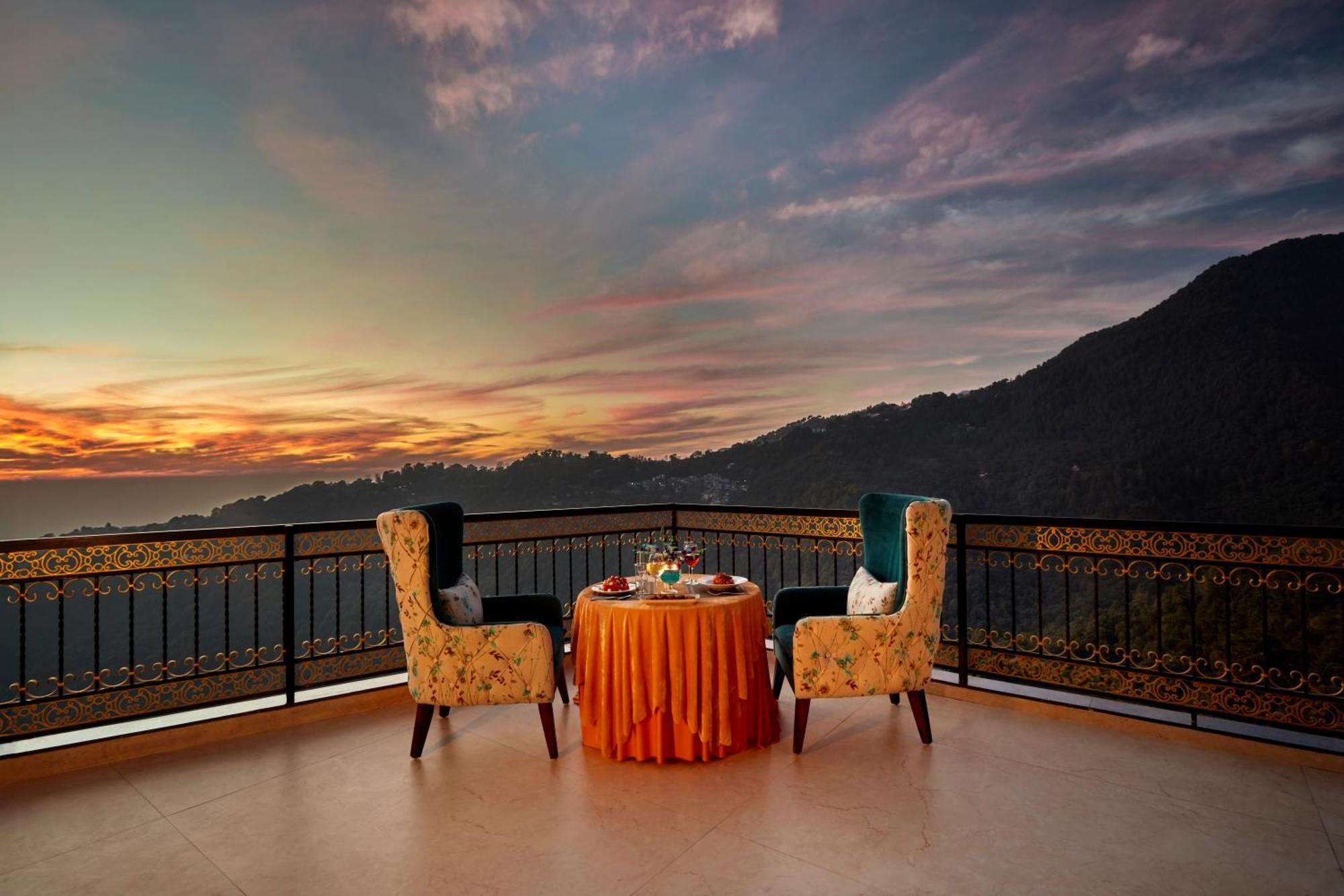Welcomheritage Natraj, Mcleod Ganj Exterior photo